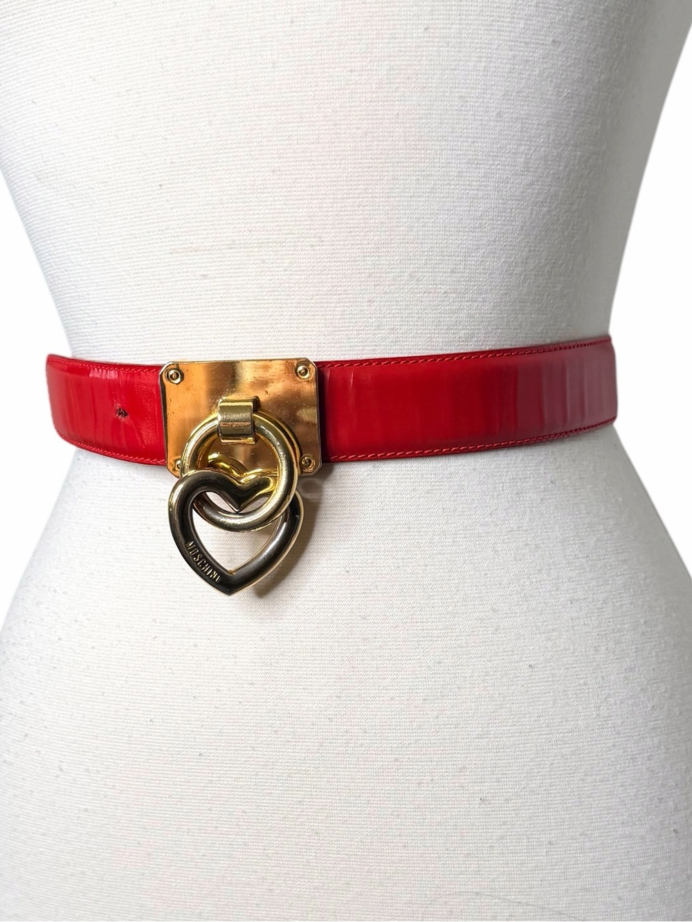 Moschino 90’s HEART LOCK CHARM Leather Belt .